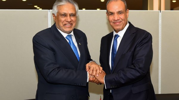 وزير الخارجية ونظيره الباكستاني يشيدان بما تشهده العلاقات بين البلدين من تطور ملحوظ