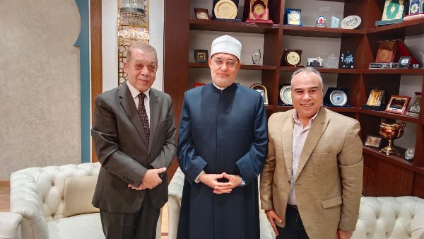 مفتي الجمهورية يستقبل مساعد وزير الخارجية للعلاقات الثقافية لبحث آفاق التعاون المشترك