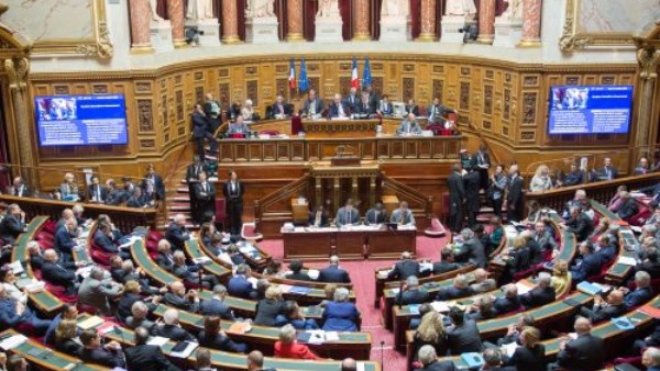 انتخابات التجديد النصفي للشيوخ الفرنسي: التجمع الوطني يضمن تشكيل مجموعة برلمانية