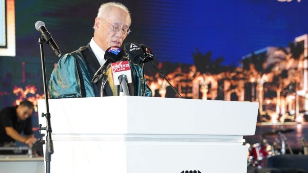 سفير اليابان بالقاهرة: الجامعة المصرية اليابانية نموذج متميز للشراكة التعليمية
