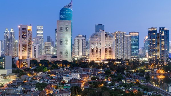إندونيسيا تقر موازنة 2027 مستهدفة نمو الاقتصاد 6% وسط مساعٍ لتسريع الاستثمار