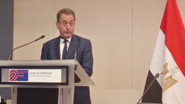 سفير فرنسا: الاقتصاد المصري يتمتع بديناميكية قوية توفر فرصًا واعدة