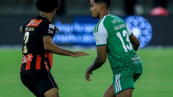 الأهلي السعودي يكتسح الرياض في غياب تريزيجيه بخماسية ويستعيد نغمة الانتصارات