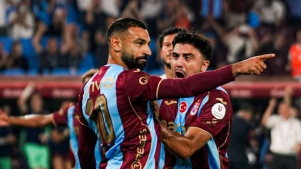 محمد صلاح يواصل التألق.. طرابزون يضرب جينتشلاربيرليجي بثلاثية في الشوط الأول