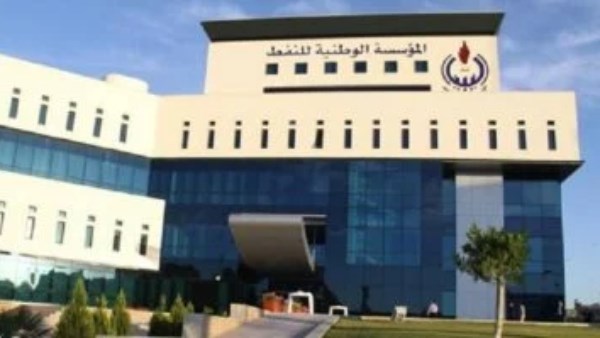 ليبيا تحذر من إعلان القوة القاهرة بعد إغلاق خط أنابيب «الحمادة – الزاوية» وتعطل تدفقات النفط