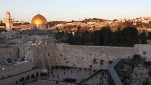 اعتداء على هوية الأقصى.. الفصائل الفلسطينية تدين دخول نتنياهو أنفاق حائط البراق