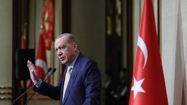 أردوغان: نتمسك بوحدة سوريا.. وحل قسد يفتح الباب لمرحلة جديدة