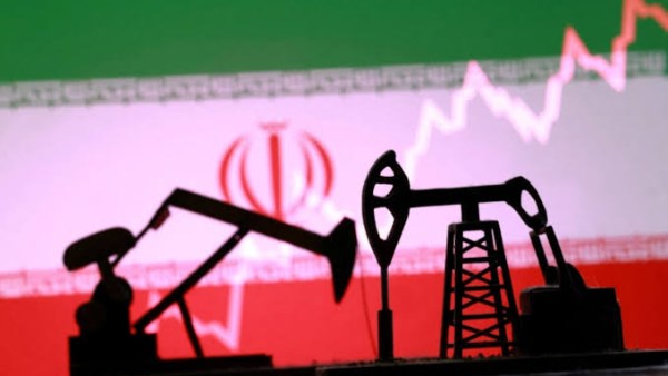 رويترز: أسعار النفط تواصل ارتفاعها مع تبادل الولايات المتحدة وإيران ضربات جديدة
