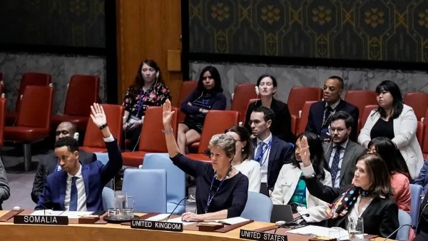 مجلس الأمن يصوّت الشهر الجاري على تمديد ولاية لجنة مراقبة العقوبات على إيران
