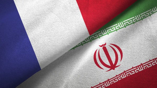 فرنسا تطالب بعقوبات على إيران حال رفضها تفتيش منشآتها النووية