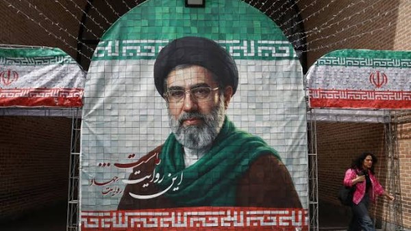 إيران تطلق منصة إلكترونية للإبلاغ عن منتقدي النظام في الخارج