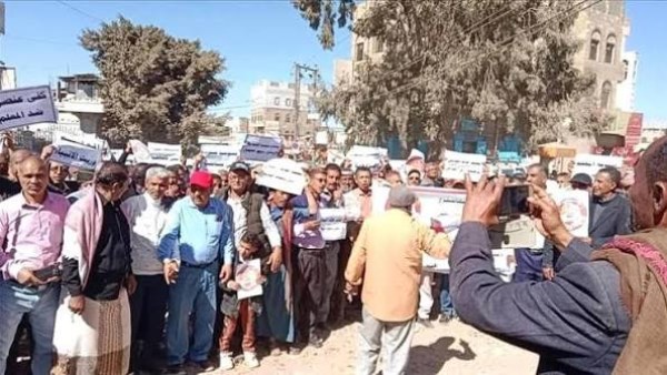 اليمن .. تعليق إضراب معلمي وتربويي الساحل واستئناف الدراسة غدًا