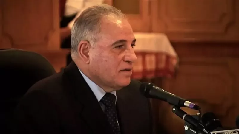 من عرش نادي القضاة إلى وزارة العدل، سنوات صنعت صعود وخفوت أحمد الزند