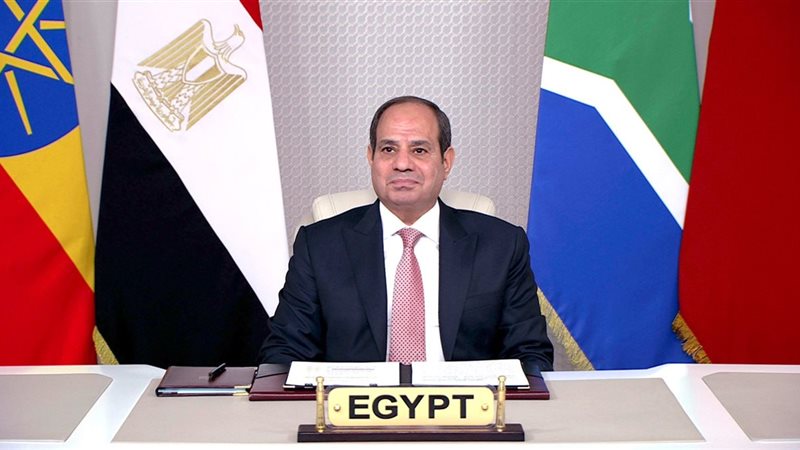 السيسي: نواصل تطوير مركز للحبوب واللوجستيات لدعم أمن الغذاء وتعزيز مكانة مصر كمركز إقليمي للتجارة