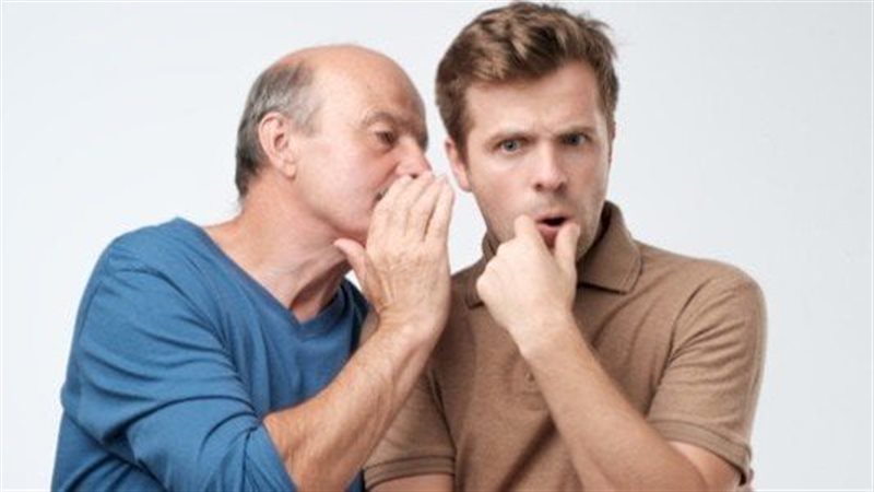 أمين الفتوى يوضح حكم مجاراة الآخرين في الغيبة والنميمة (فيديو)