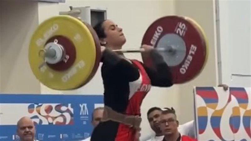 بعد إصابتها بالإغماء بدورة ألعاب البحر المتوسط، طبية الأولمبية توضح حالة الرباعة نورا عصام