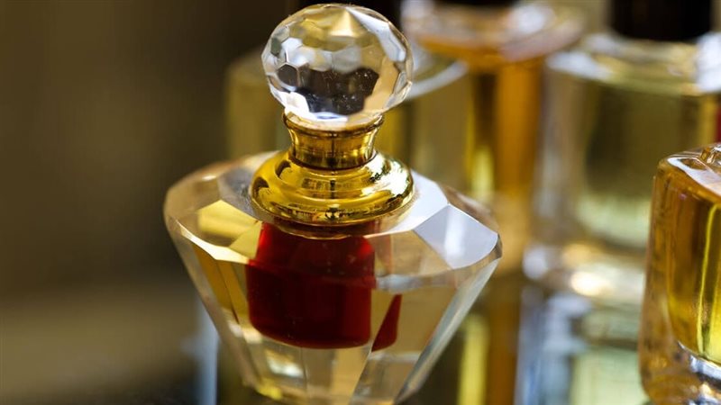 تفسير رؤية المسك في المنام وعلاقتها بالتخلص من الهموم والمشاكل والأحزان
