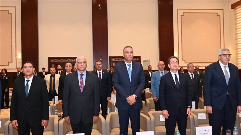 محافظ جنوب سيناء يشهد إطلاق برنامج تدريبي لإدارة الفنادق من إحدى الجامعات الدولية