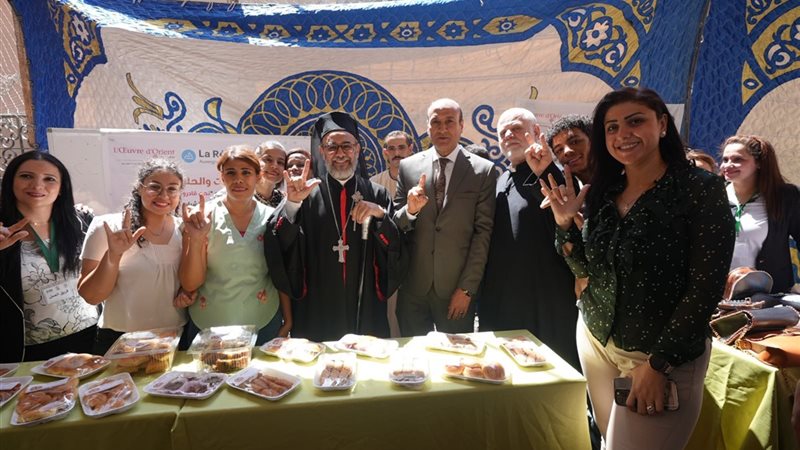 محافظ أسيوط يشهد تسليم 100 مشروع لتمكين الشباب ذوي الهمم اقتصاديًا (فيديو)