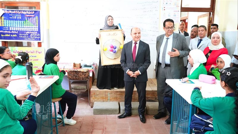 محافظ الغربية يتفقد انتظام الدراسة وحضور الطلاب مع انطلاق أول أيام العام الدراسي