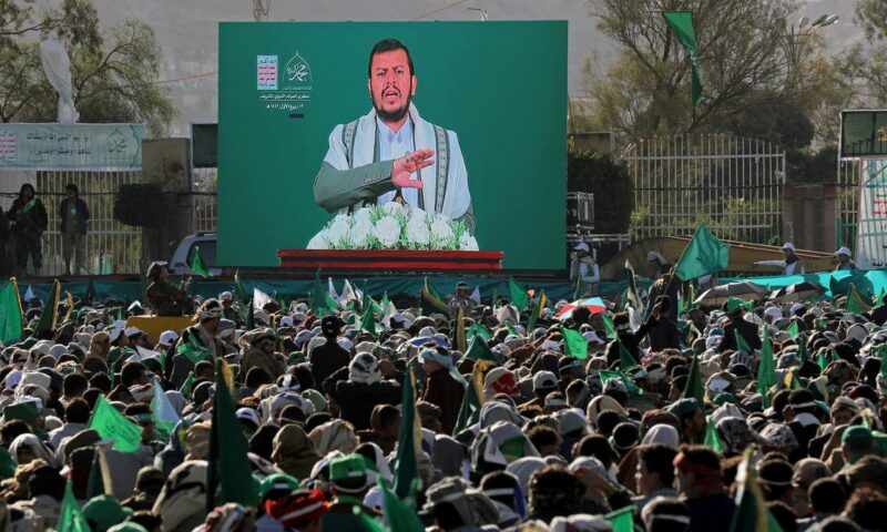عبد الملك الحوثي “بات أكثر انعزالاً”.. ومحلل يحدد نقاط ضعف الجماعة