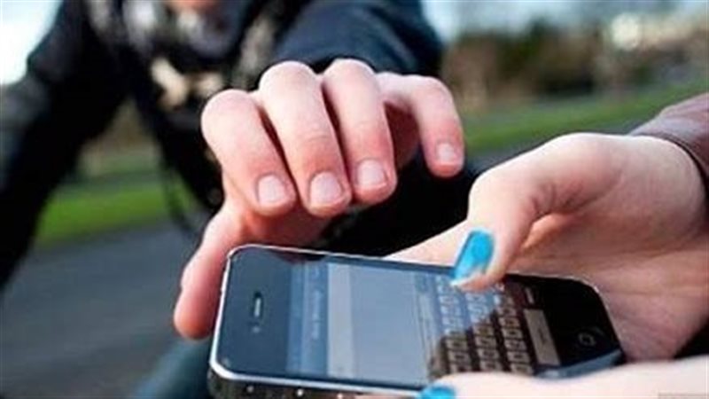 تأييد سجن عاطل 5 سنوات بتهمة سرقة موظفة بالإكراه في المطرية