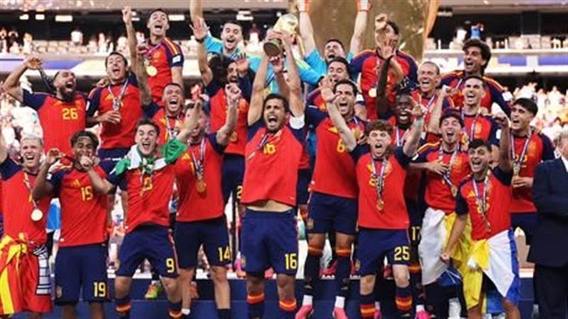 قائمة إسبانيا في دوري الأمم الأوروبية.. عودة فيرمين وغياب خوان جارسيا
