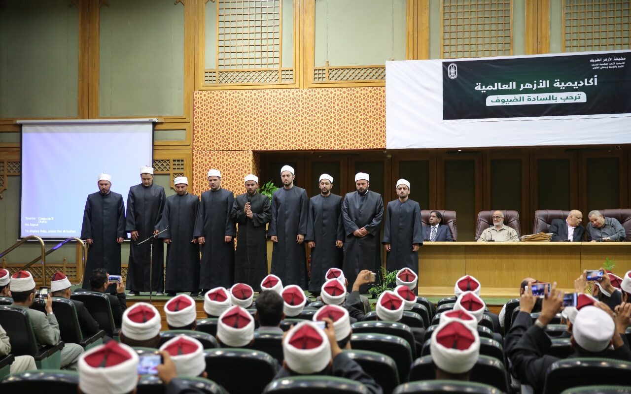 بدعم صندوق الأمم المتحدة.. البحوث السكانية بجامعة الأزهر ينظم دورة للوعاظ والواعظات