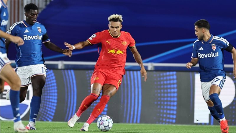دوري أبطال أوروبا، كومو يتقدم على لايبزيج 2-0 في الشوط الأول
