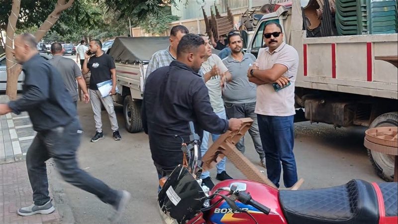 حملات مكبرة تضرب إشغالات العجوزة وجنوب الجيزة.. وتحركات لإعادة الانضباط للشوارع