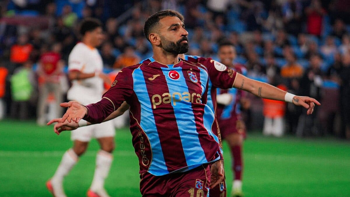 “ليو صلاح”.. أتراك يتغنون بمحمد صلاح “المعجزة”
