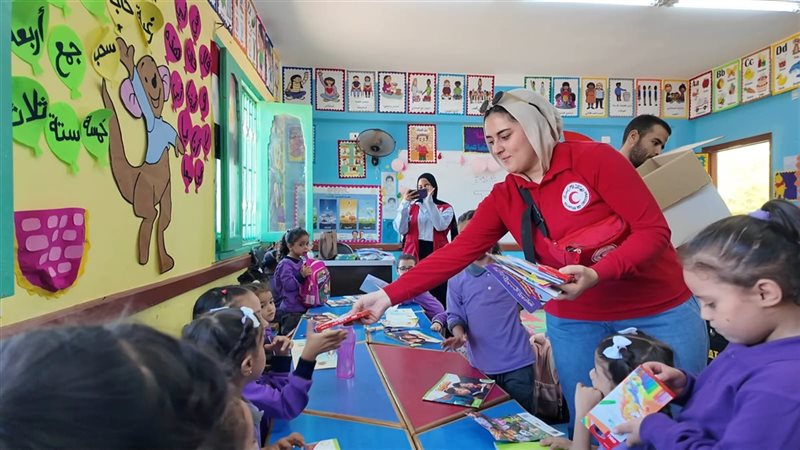 الهلال الأحمر وجامعة الأزهر يقدمان خدمات متكاملة لأهالي طور سيناء وسانت كاترين