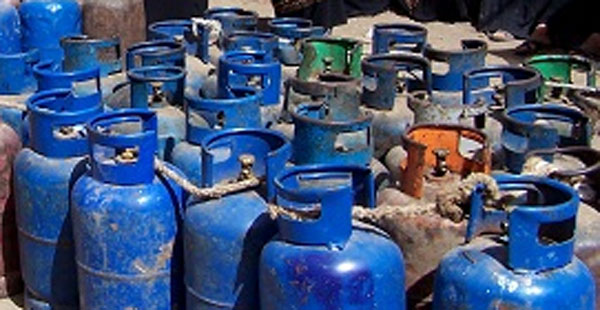 تموين قنا يضبط 790 اسطوانة بوتاجاز مدعمة قبل بيعها بالسوق السوداء