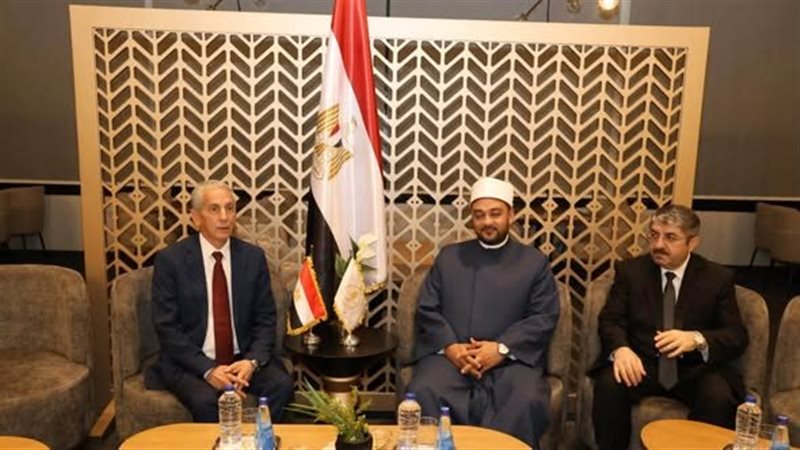 منها المنح الدراسية للطلاب الوافدين، أحمد نبوي يلتقي الأمين العام للمجلس الأعلى لمسلمي أوروبا لبحث التعاون