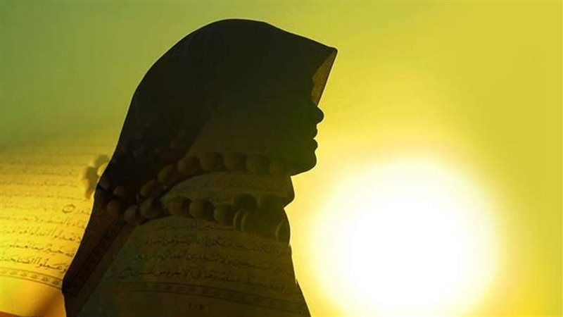 هل يجوز للمرأة الاعتكاف في بيتها؟ الإفتاء تكشف الحكم