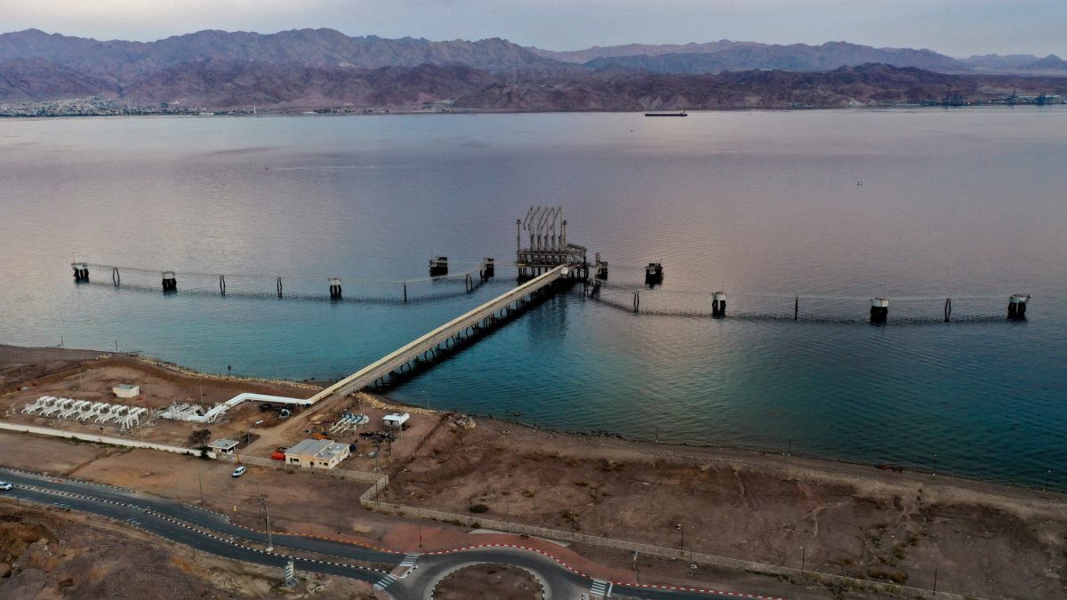 السعودية تستأنف العمليات في خط أنابيب “شرق-غرب” من ميناء ينبع