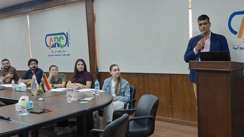 معهد التناسليات الحيوانية يدرب طلابا رومانيين على أحدث تقنيات الفحص ونقل الأجنة
