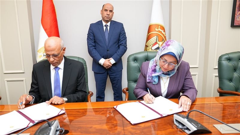 حسن رداد يشهد توقيع بروتوكول لدعم تطبيق قانون العمل الجديد بالقطاع الخاص