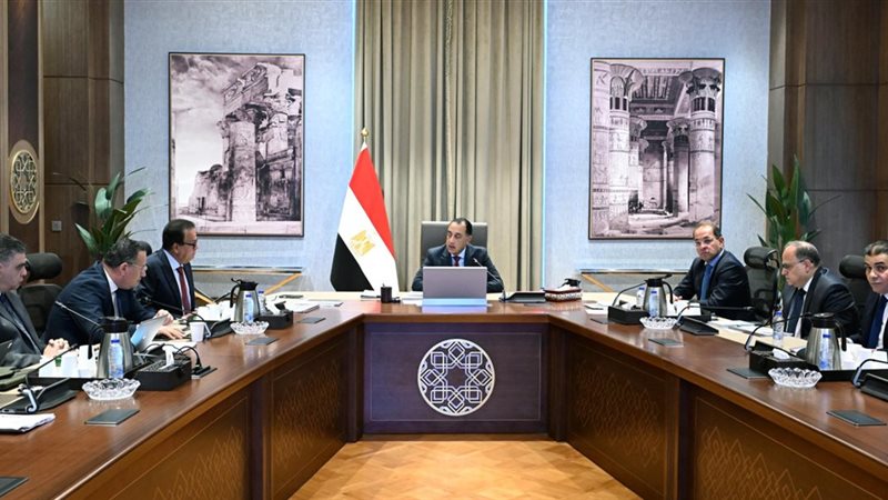 بعد اضطرابات سلاسل الإمداد.. مدبولي يعلن خطة تأمين الأدوية والمستلزمات الطبية