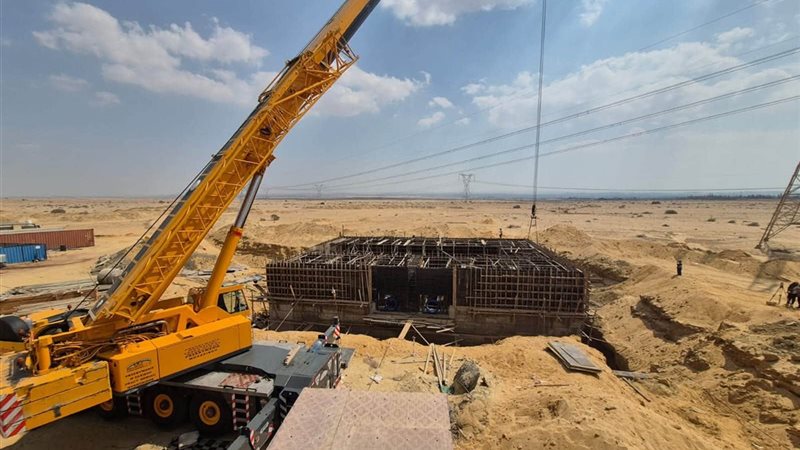 تنفيذ رافع مياه لري المسطحات الخضراء بهدف تحسين ضغوط مياه الري المعالج بمدينة بدر