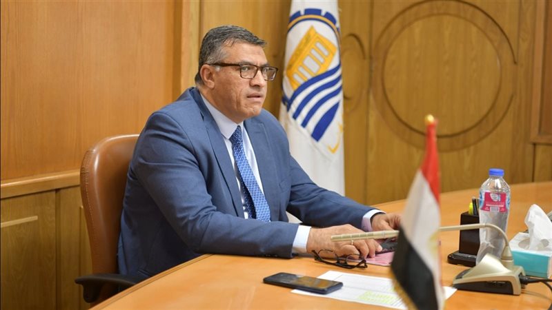 محافظ قنا يوجه بسرعة إنهاء مشروعات “حياة كريمة” (صور)