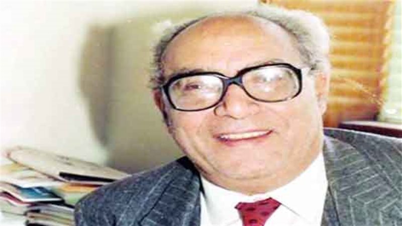 في ذكرى رحيله.. لويس عوض رائد التنوير الذي خاض معارك الفكر والثقافة