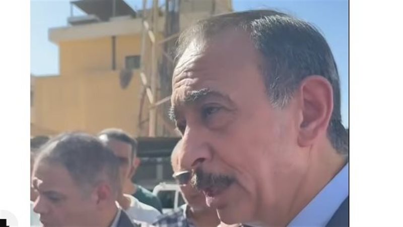 بعد إزالة “فرشتها”، محافظ سوهاج يوجه بتوفير كشك بديل لبائعة في طهطا (فيديو)