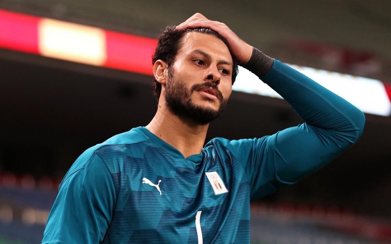 يا شنو ما يهزك ريح.. عصام الحضري يدعم محمد الشناوي