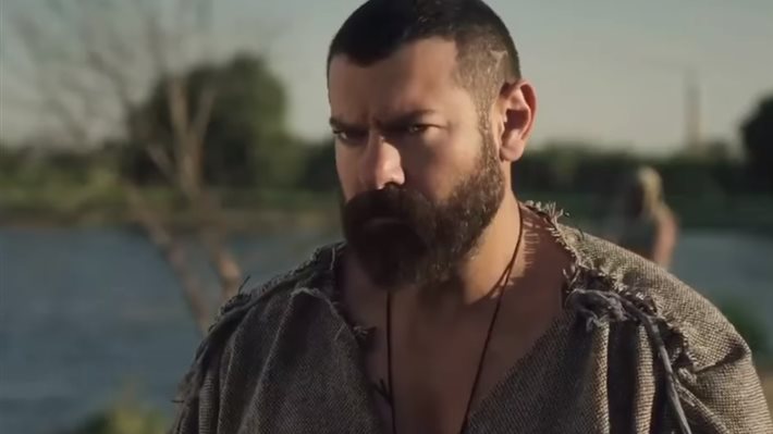 عمرو يوسف: أنا مش عايز أبقى رقم واحد.. عايز أعمل فن كويس