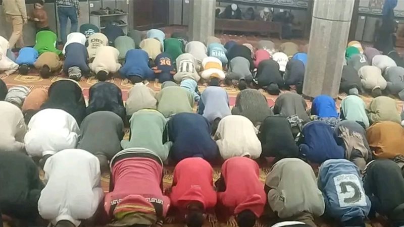 مواقيت الصلاة، موعد أذان الفجر اليوم الإثنين في القاهرة والمحافظات