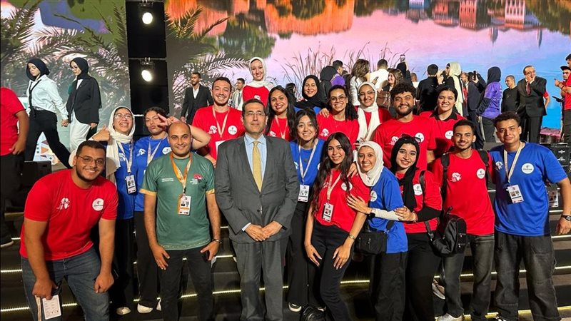 رئيس الجامعة المصرية للتعلم الإلكتروني الأهلية يشهد ختام «القاهرة 2026»
