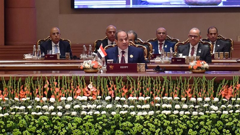 السيسي: نتمسك بمبدأ التوازن الاستراتيجي القائم على استقلال القرار الوطني.. تنويع الشراكات وإقامة علاقات متوازنة.. نبذل كل الجهود لوقف التصعيد وإنهاء الصراعات.. ونرفض عسكرة البحر الأحمر
