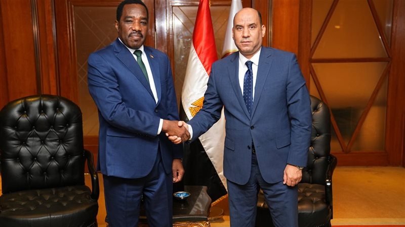 حسن رداد ونظيره السوداني يبحثان تعزيز التعاون في مجالات التدريب ونقل الخبرات