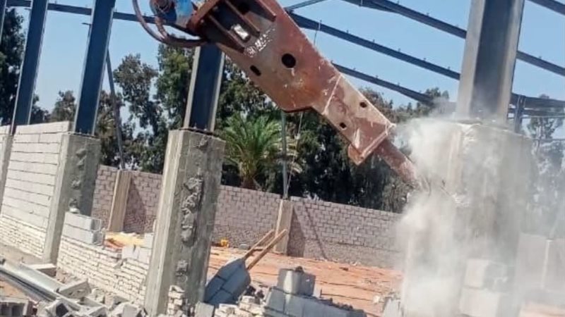 إزالة 6 حالات تعد بالبناء المخالف على الأراضي الزراعية في الشرقية